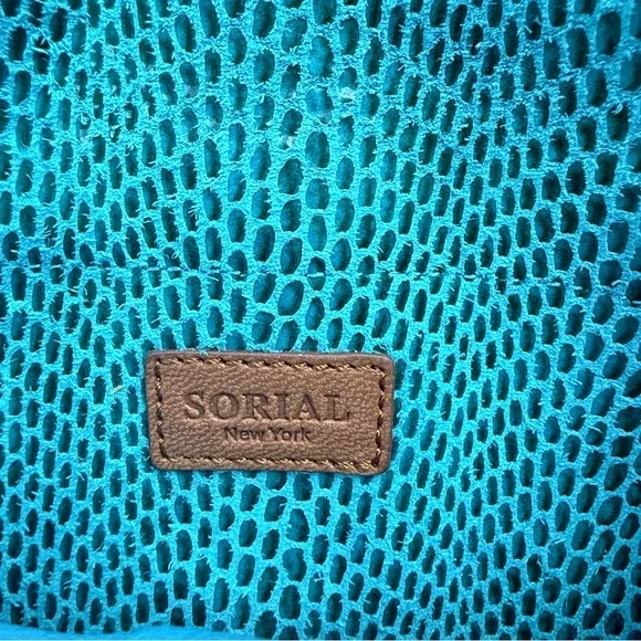Sorial | Turquoise Clutch/Crossbody with Turn Lock - Picture 3 of 9